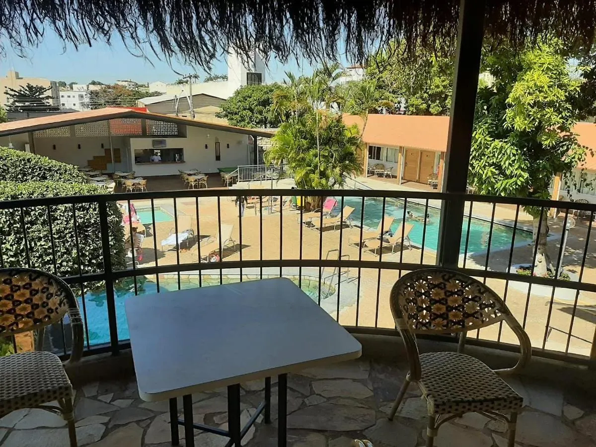 كلدس نوفاس Hotel Roma C Acesso Ao Parque Di Roma